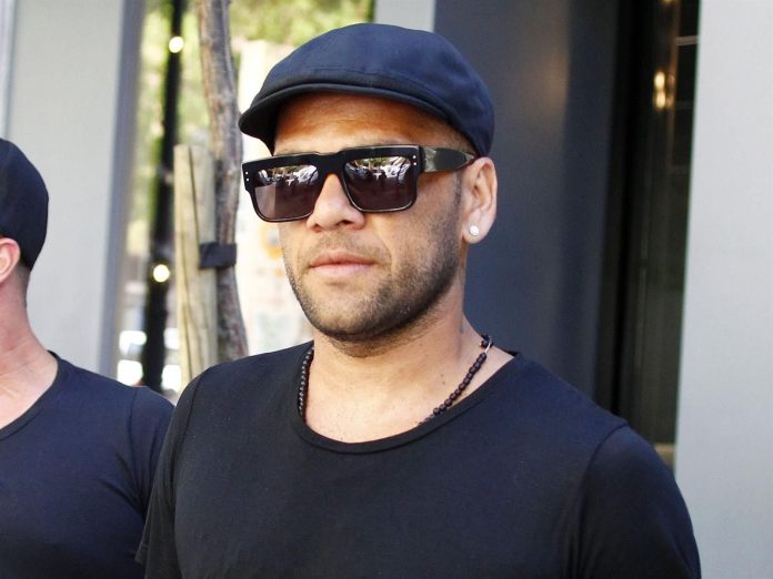 La madre de Dani Alves difunde un vídeo de la presunta víctima de su hijo