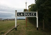 Se suspende la fiesta por el aniversario de La Dulce La Municipalidad de Necochea informa que debido al pronóstico de fuertes tormentas para este sábado en el distrito se suspendieron los festejos por el aniversario de La Dulce, que estaban previstos para este fin de semana. El 117º Aniversario de dicha localidad se cumple este sábado 12 de abril, pero por este motivo climático se anunció que se reprograma la fecha de las celebraciones en el predio del ferrocarril para dentro de dos semanas, precisamente para el sábado 26.