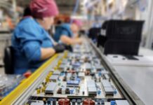 Paro total en Tierra del Fuego: tras la baja de aranceles, los trabajadores de las plantas de celulares frenan la actividad por tiempo indeterminado