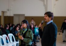 Puerto Quequén llenó el ISFD N° 163 en su tercera cátedra abierta