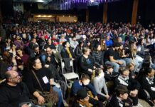 Necochea cerró su jornada como sede regional de Cultura en Bonaerenses ante un Centro Vasco colmado