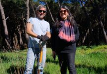 Se celebraron los 80 años del Colegio de Farmacéuticos con una plantación conjunta en el Parque Miguel Lillo
