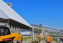 Siguen los trabajos de mantenimiento en la zona portuaria