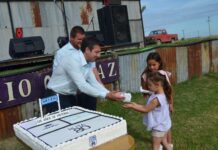 Claraz celebró un nuevo aniversario con emotivos reconocimientos y la participación popular