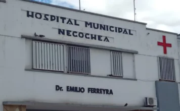 Traslado de urgencia de un efectivo policial tras sufrir un ACV