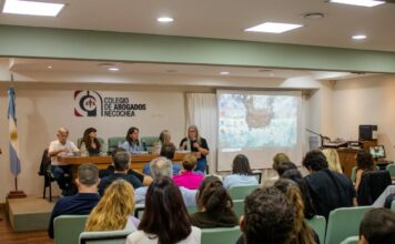 8M: Silvia Blanco participó del «Debate sobre la Reforma Laboral» convocado por el Colegio de Abogados