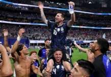 La Selección argentina consiguió otro triunfo memorable: jugó a puro carácter, le ganó 2-1 a Inglaterra y enfrentará a España en la final