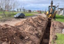 Extensión de la red cloacal y mantenimiento de desagües en barrios de Necochea y Quequén