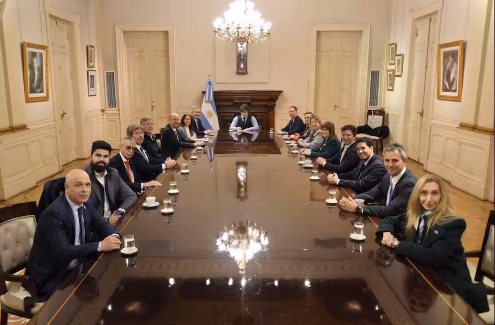 Javier Milei retomó la actividad en Casa Rosada: encabezó una nueva reunión de Gabinete