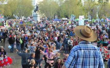 La Plaza del Folclore y la Tradición, una de las citas ineludibles para festejar el cumpleaños de la ciudad